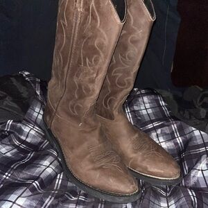 Rugged Brown Leather Cowboy Boots